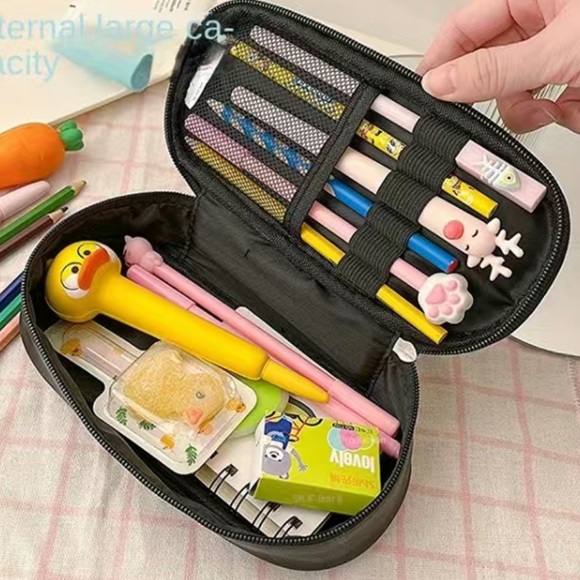 Kurumi 3 Dimensional Portable Case - Picture 5 of 14